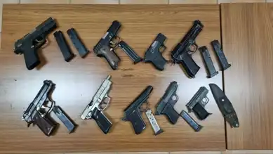Alaca'da Silah Kaçakçısı Operasyonu: 9 Tabanca Ele Geçirildi