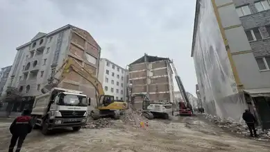 Apartman Yıkımı Tamam, Cadde Açıldı