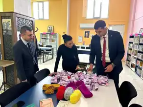 Kargı Ev Hanımları Depremzedelere Örgü Örüyor