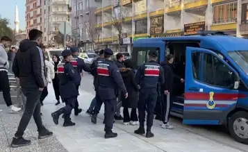 Çorum'da Araç Gasbı: 3 Şüpheli Tutuklandı
