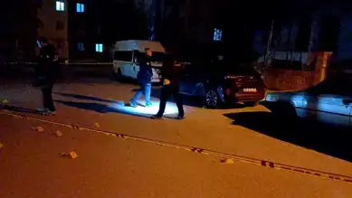 Çorum'da Park Halindeki Araca Silahlı Saldırı