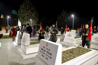 Çorum Şehit Aileleri Yeni Yıla Şehitlikte Girdi