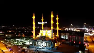 Çorum'da İlk Teravih Namazı Kılınıyor