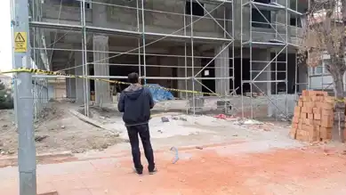 İnşaat İşçisi Yüksekten Düştü, Ağır Yaralandı
