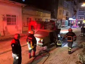 Şehir İçinde Otomobil Yangını Sönmüştür