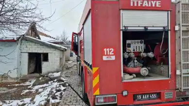 İlçede Ev Yangını Tehlikesi Geçti
