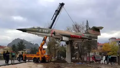 Osmancık'taki Tarihi Savaş Uçağı Yeni Yuvada!