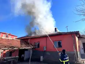 Sungurlu'da Ev Yanıp Küle Dönüştü
