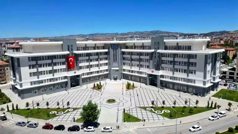 Dolandırıcılar Çorum Başkan Yardımcısı'nın Adını Kullandı