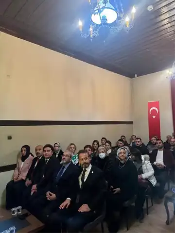 Eğitimde Şiirin Rolü Tartışıldı