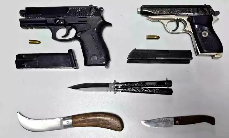 Çorum'da 5 Aranan Şahıs Yakalandı, Silah ve Uyuşturucu Ele Geçirildi
