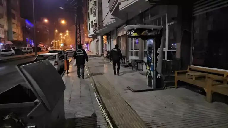 Bıçaklı Kavga: Bir Kişi Yaralandı