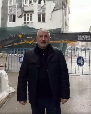 Gaz Patlaması Sonrası Binası Yıkılıyor