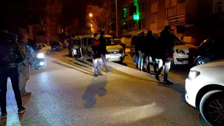 Çorum'da Park Halindeki Araçlar Kurşunlandı: Polis Soruşturma Başlattı
