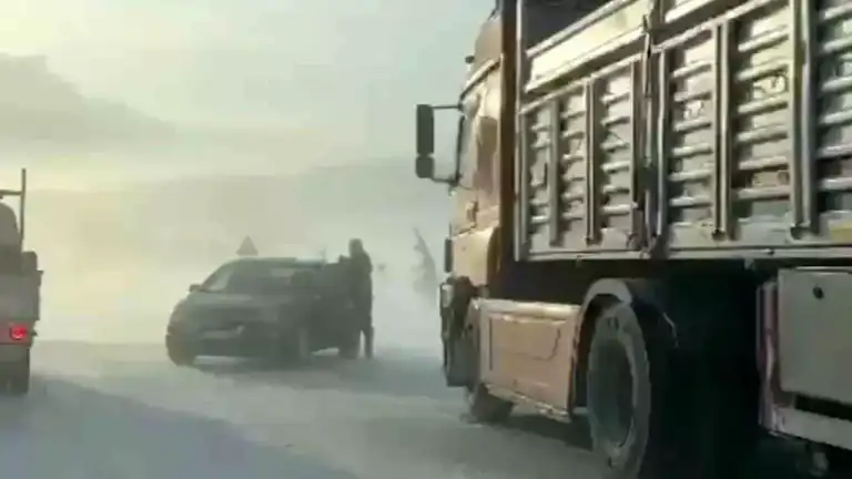 Buzlanma Nedeniyle Çoklu Araç Kazası: 10 Yaralı