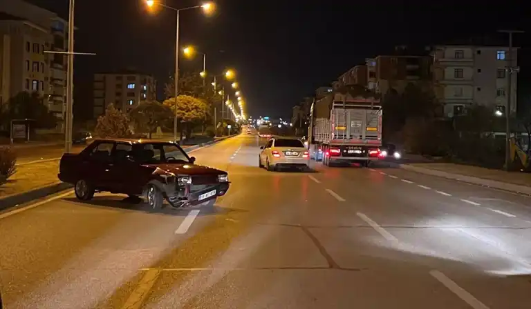 Sungurlu'da Trafik Kazası: Yaralı Var